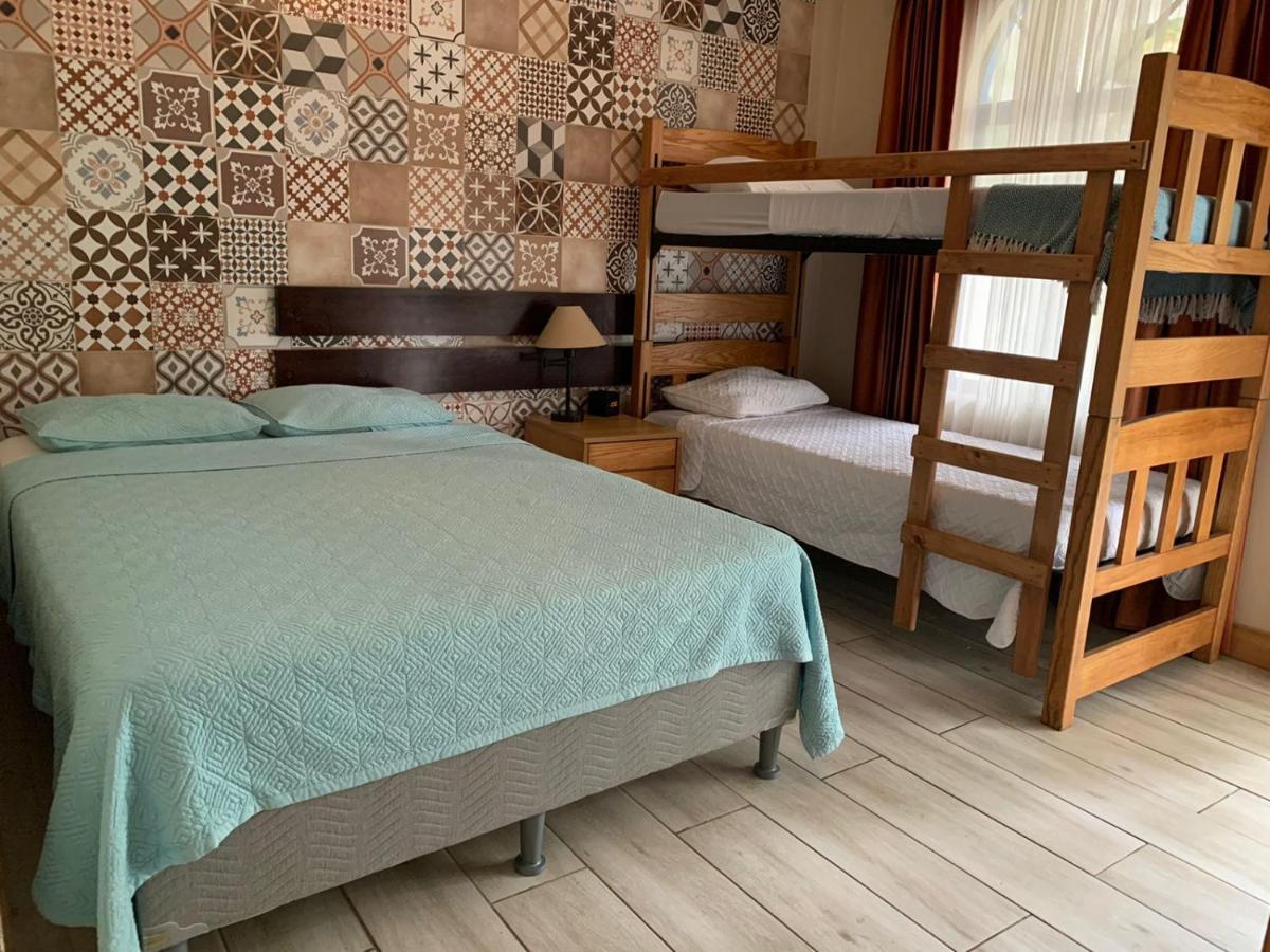 Hotel Las Palmas De Osa Ciudad Cortés Extérieur photo